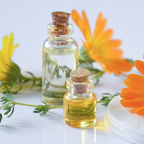 aromathérapie pot de crème composés aromatiques extraits de plantespharmacie Berlioz